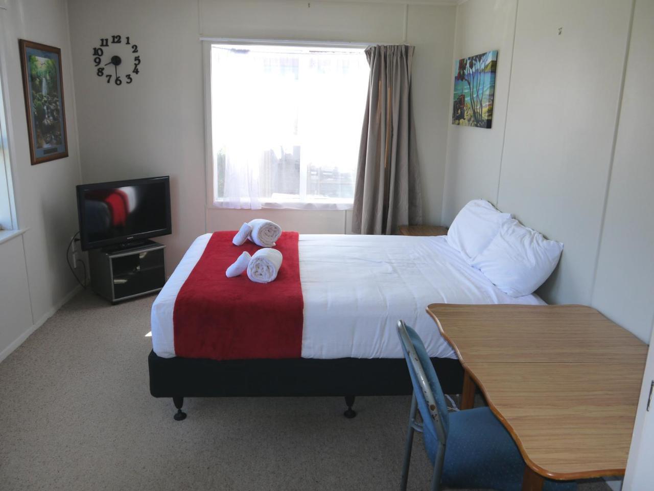 Central Franz Josef Cabins And Flats Exterior photo